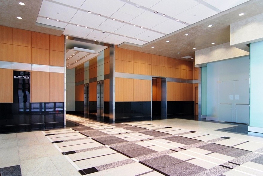 400 Convention St, Baton Rouge, LA for lease - Lobby - Image 3 of 36
