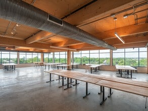 2422 E 7th St, Austin, TX for lease Interior Photo- Image 1 of 10