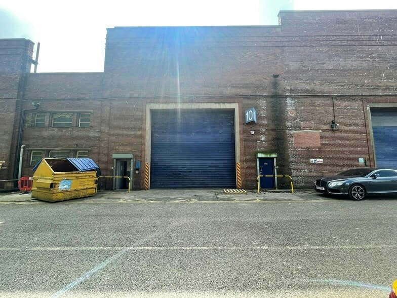 Thornes Moor Rd, Wakefield for lease - Building Photo - Image 1 of 3