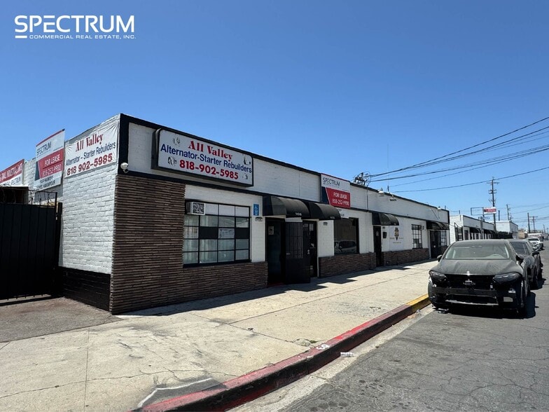 14516-14524 Arminta St, Panorama City, CA for lease - Building Photo - Image 1 of 8