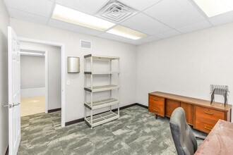 105-111 Cleveland Ave, Cocoa Beach, FL for lease Interior Photo- Image 1 of 30