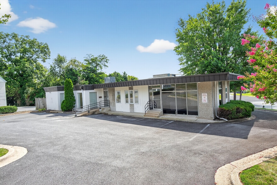 10101 Lorain Ave, Silver Spring, MD for sale - Building Photo - Image 3 of 48