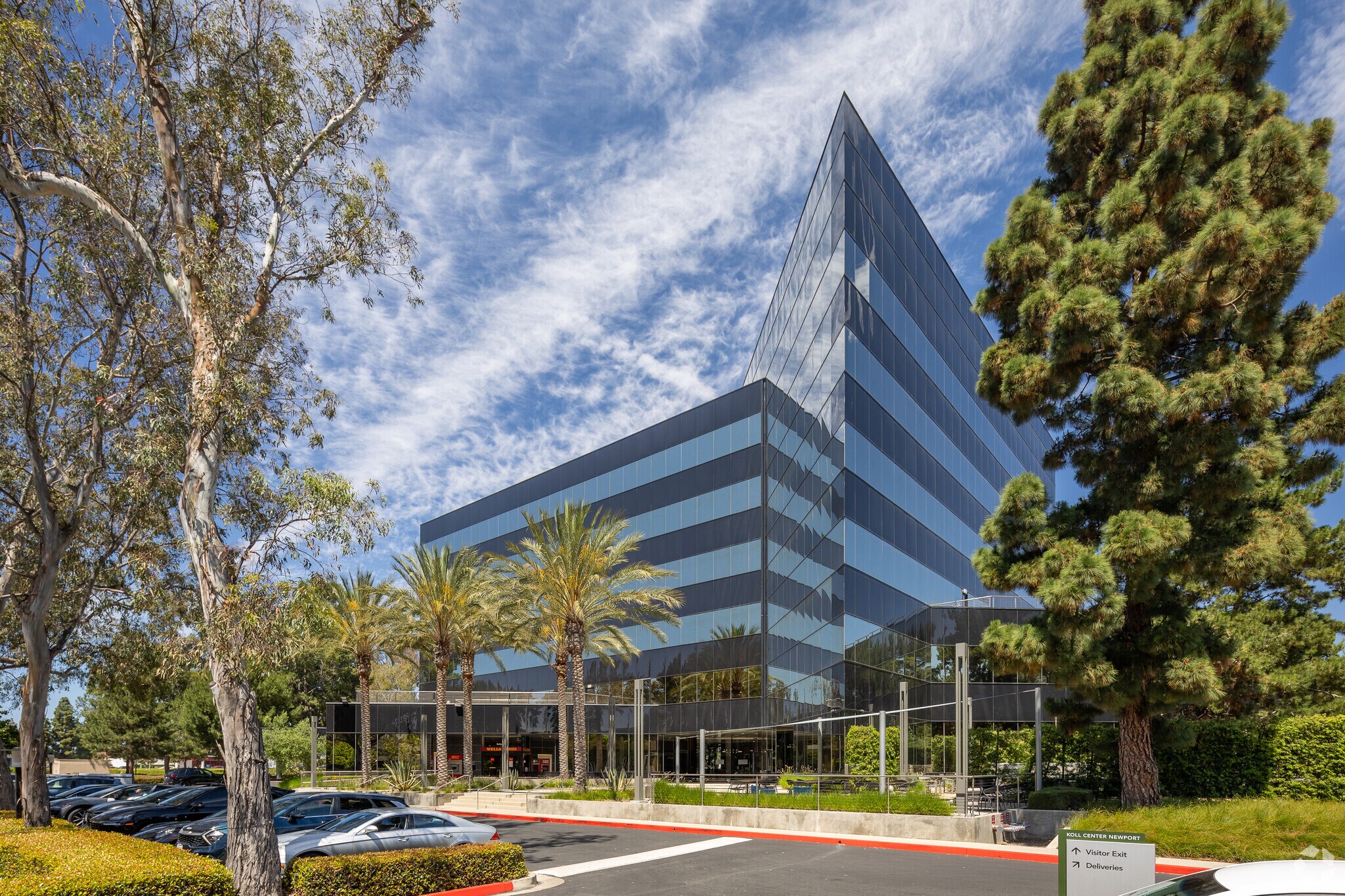 4590 Macarthur Blvd