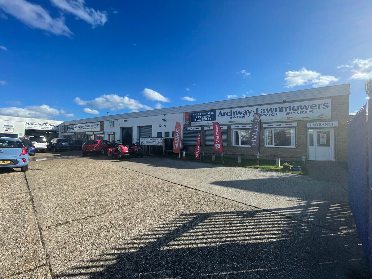 Dedworth Rd, Windsor, SL4 4LE