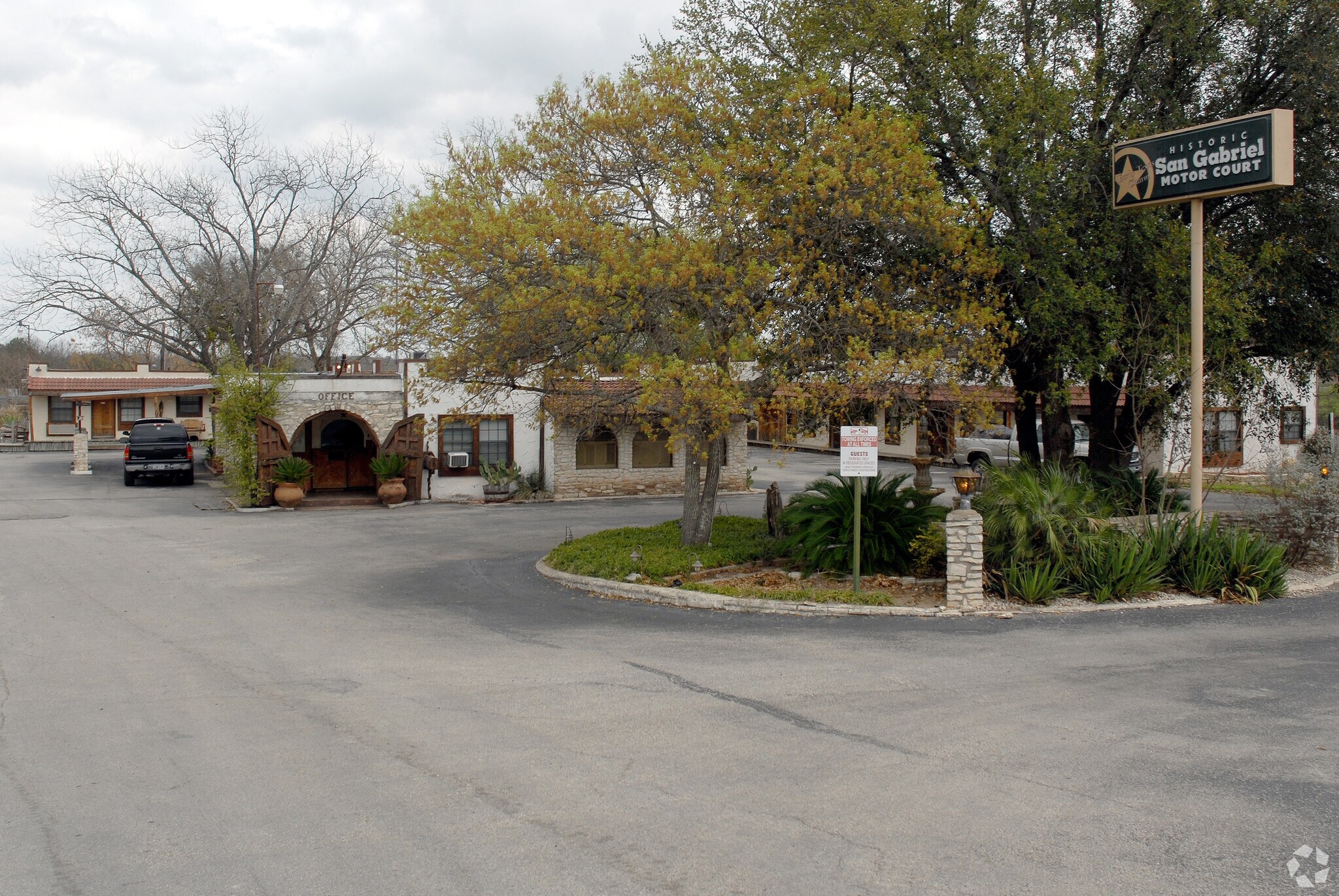 103 N Austin Ave, Georgetown, TX for sale Primary Photo- Image 1 of 1