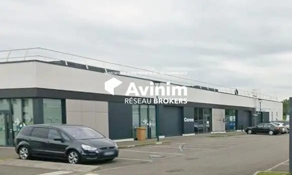 Flex in Saint-Louis for lease Building Photo- Image 1 of 2
