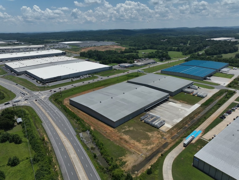 103 Enterprise Dr SW, Calhoun, GA for lease - Building Photo - Image 2 of 6