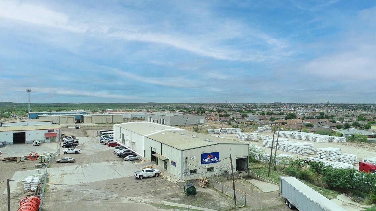 5673 State Highway 359, Laredo, TX for lease Building Photo- Image 1 of 1