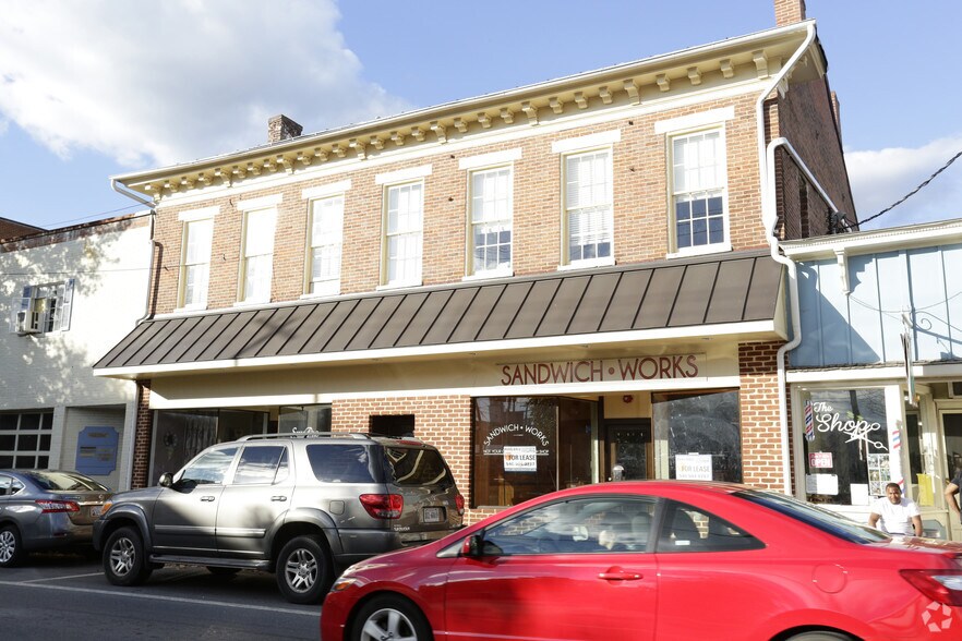 2428 E Piccadilly St, Winchester, VA 22601