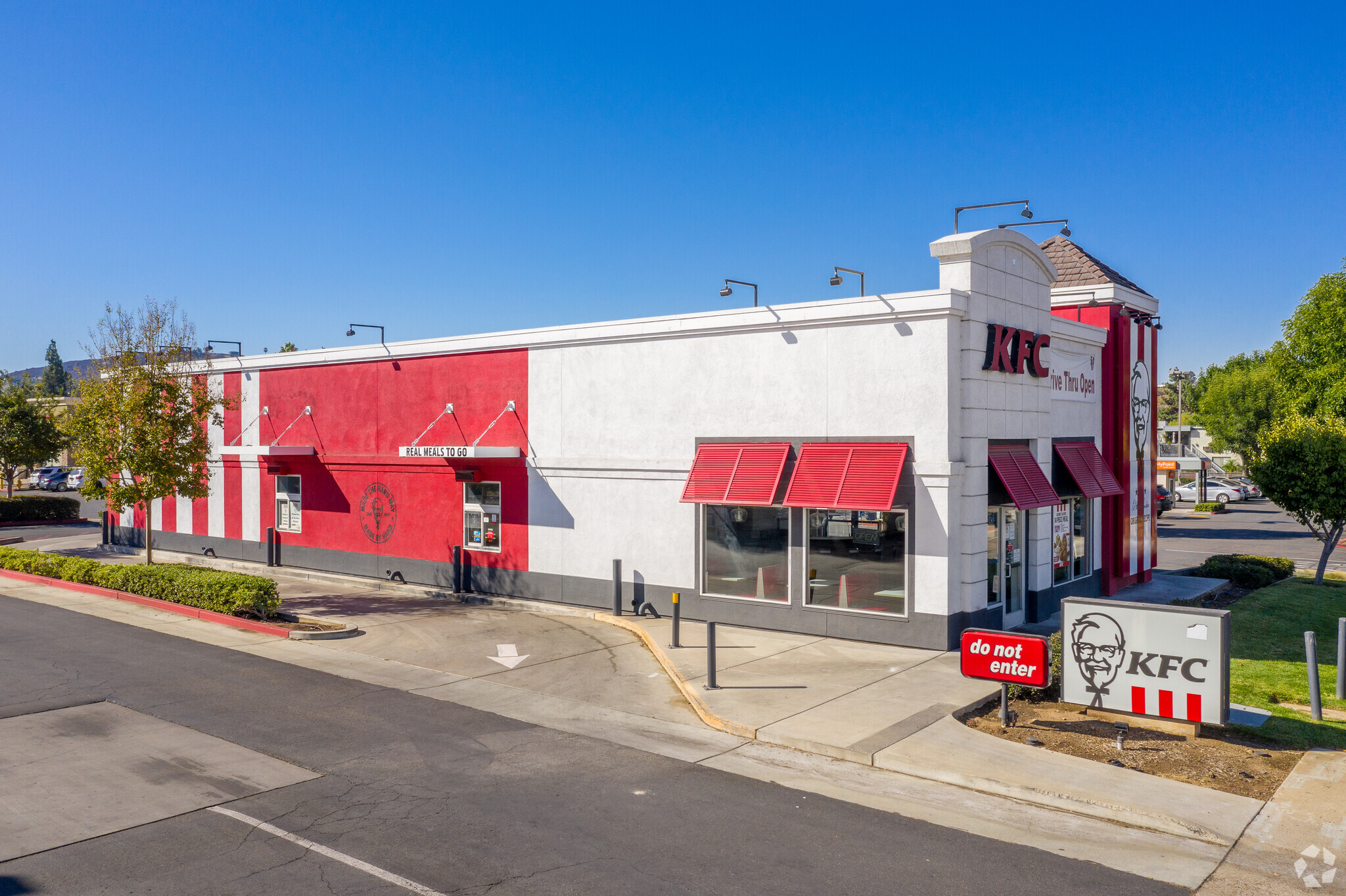 9728-9760 Winter Gardens Blvd, Lakeside, CA for lease Building Photo- Image 1 of 11