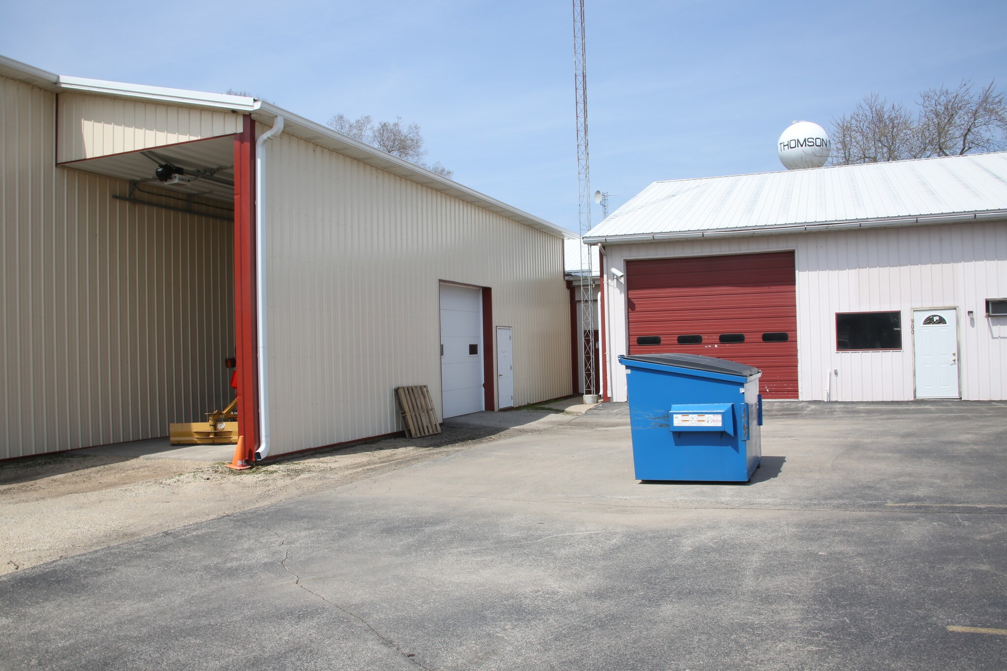 900 W Main St, Thomson, IL for sale Primary Photo- Image 1 of 1