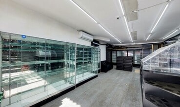 199 1st Ave, New York, NY for lease Interior Photo- Image 2 of 4