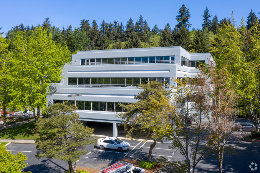 11000 NE 33rd Pl, Bellevue, WA for lease - Building Photo - Image 2 of 4