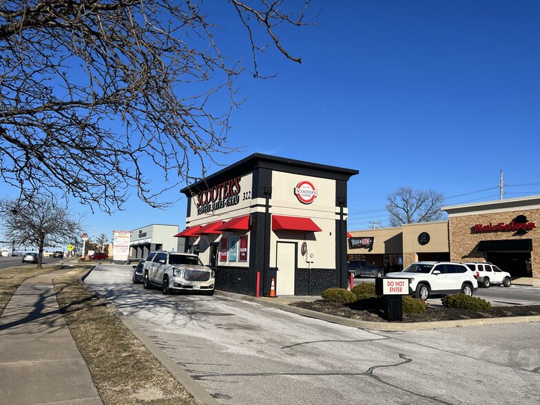 318 Mid Rivers Mall Dr, Saint Peters, MO for lease - Building Photo - Image 2 of 12