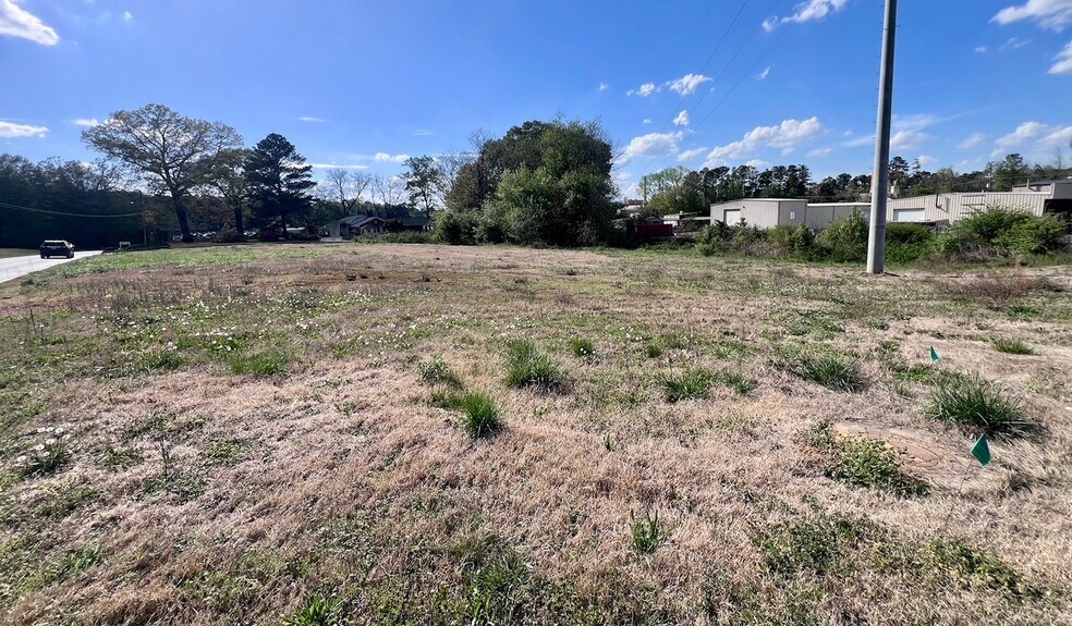 31 Center Rd SE, Cartersville, GA for sale - Building Photo - Image 2 of 5
