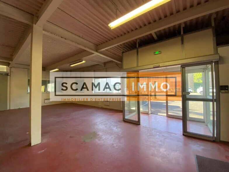 Industrial in Villejuif for lease - Lobby - Image 2 of 5