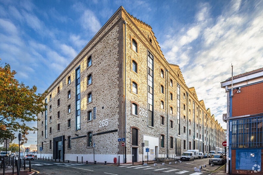 26 Avenue Des Chemins De Fer Industriels, Aubervilliers for lease - Building Photo - Image 3 of 4