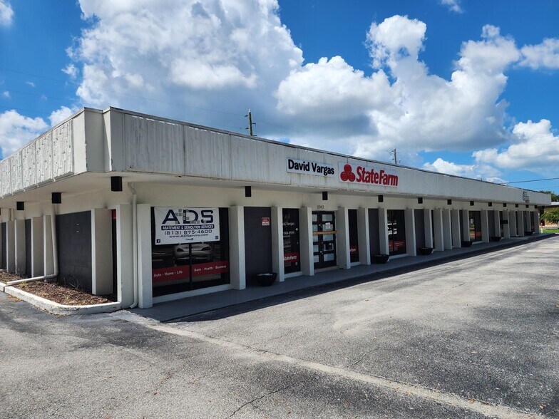 2942-2958 1st Ave N, Saint Petersburg, FL for lease - Building Photo - Image 2 of 10