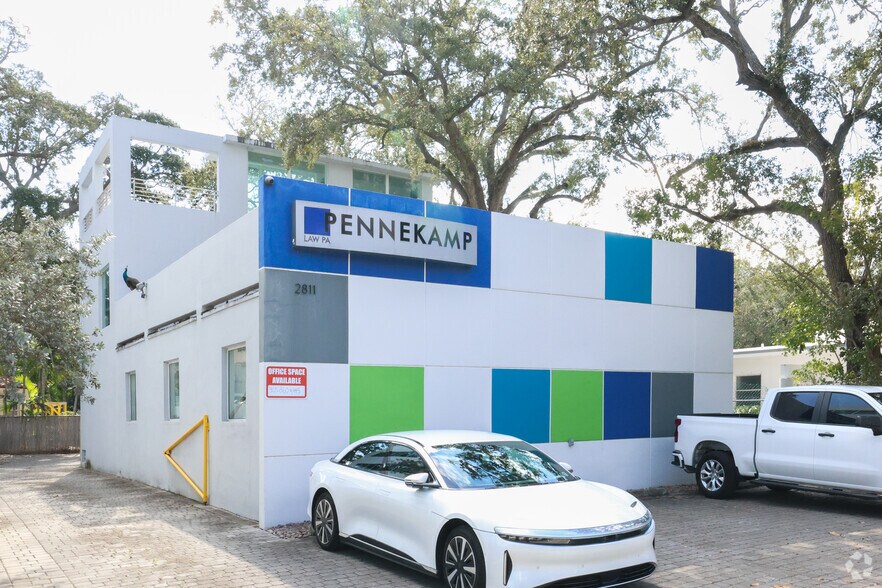 2811 SW 3rd Ave, Miami, FL for sale - Primary Photo - Image 1 of 1