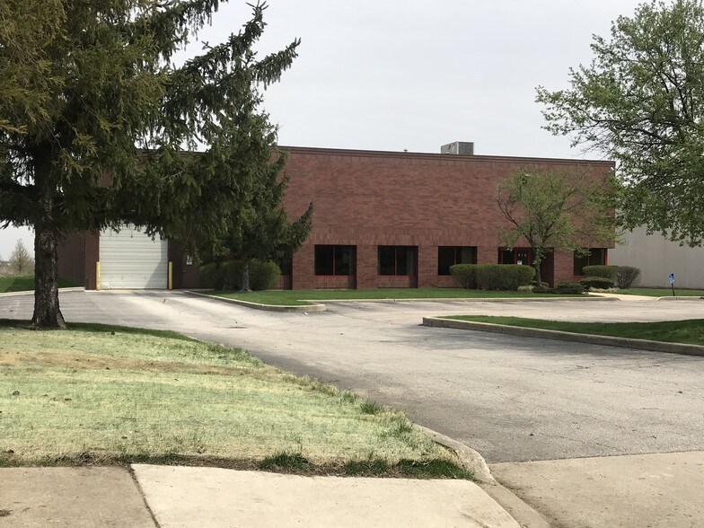 410 38th Ave, St Charles, IL for sale - Building Photo - Image 1 of 1