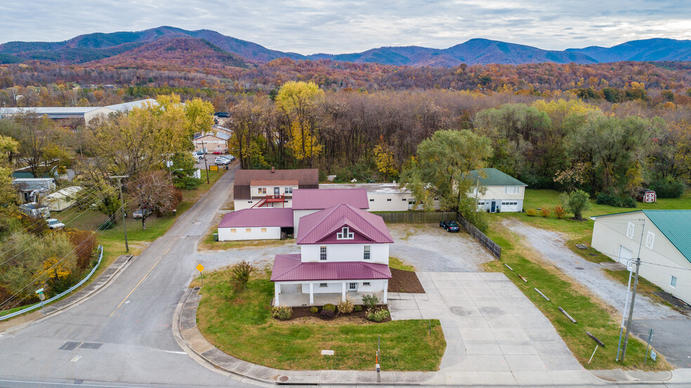 2936 W Main St, Salem, VA for sale - Aerial - Image 1 of 1