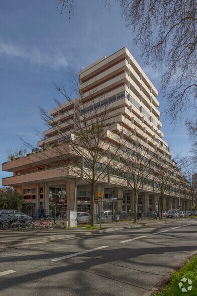 Multifamily in 100-102 Allée De Barcelone, Toulouse for sale - Primary Photo - Image 1 of 1