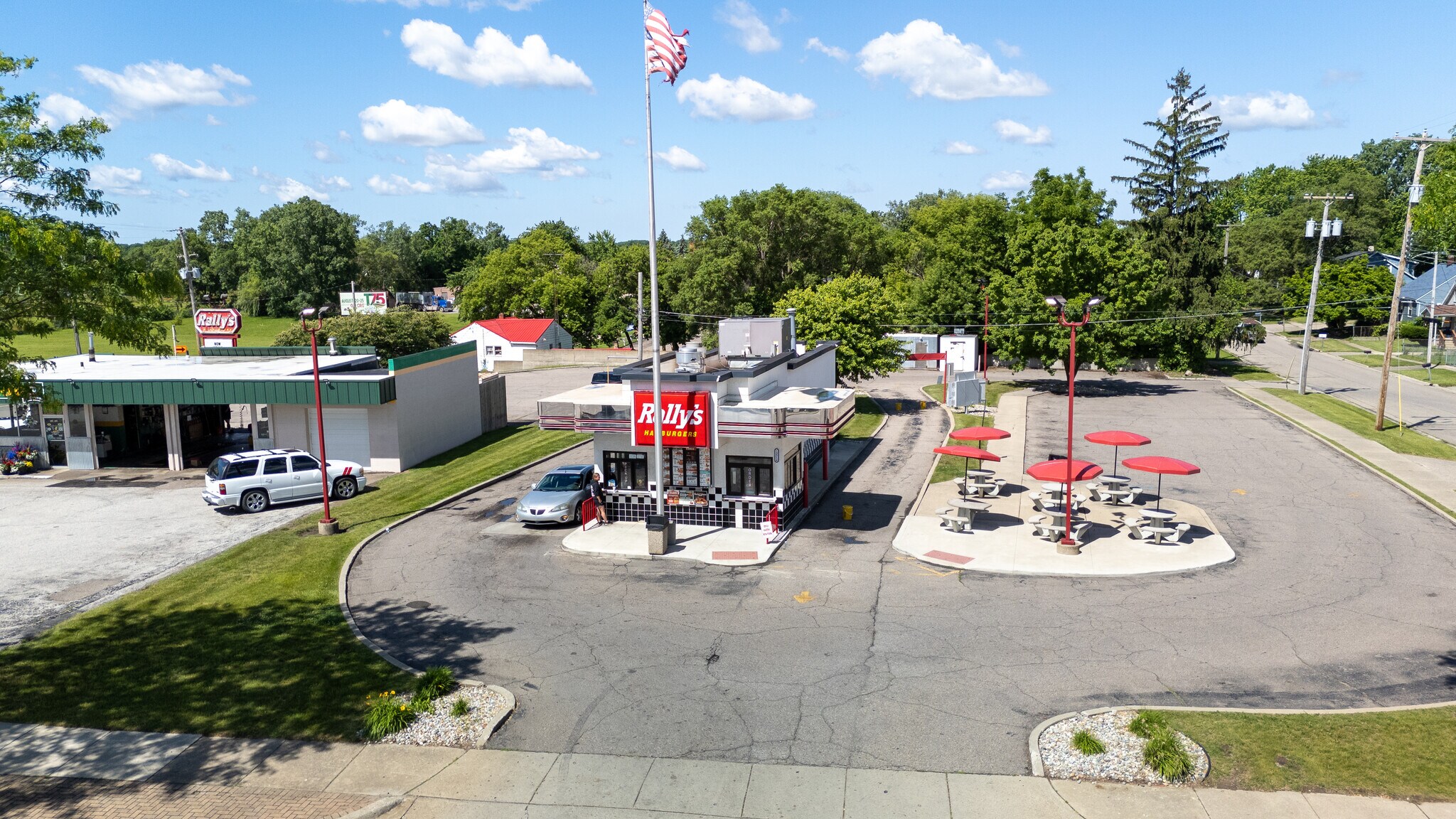 3514 S Saginaw St, Burton, MI for sale Primary Photo- Image 1 of 1