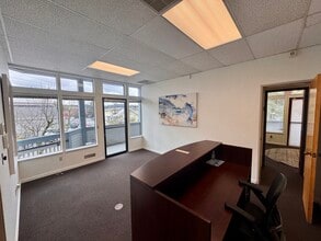 2505 SW Spring Garden St, Portland, OR for lease Interior Photo- Image 2 of 4
