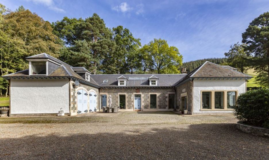 Glenormiston, Innerleithen, SCB EH44 6RD