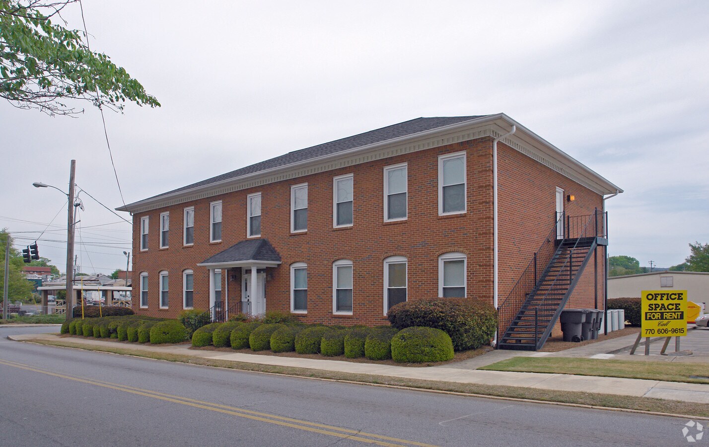 202 S Erwin St, Cartersville, GA 30120 Office for Lease