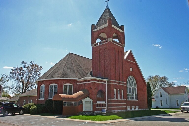 300-302 N East St, Carthage, IN for sale Primary Photo- Image 1 of 1