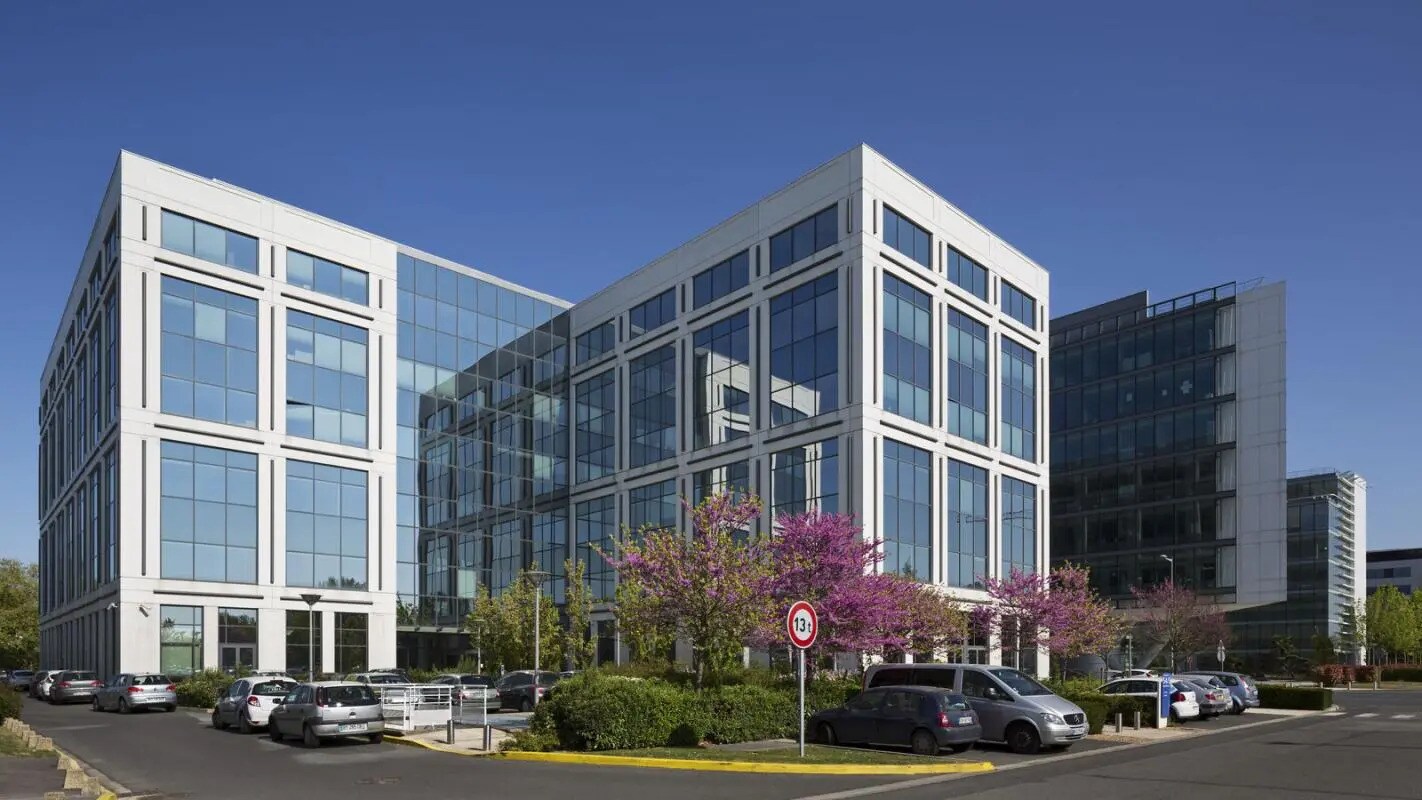 Paris Orly-Rungis, Rungis for lease Building Photo- Image 1 of 4