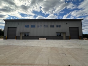 10020 Darden Hill Rd, Austin, TX for lease Interior Photo- Image 1 of 15