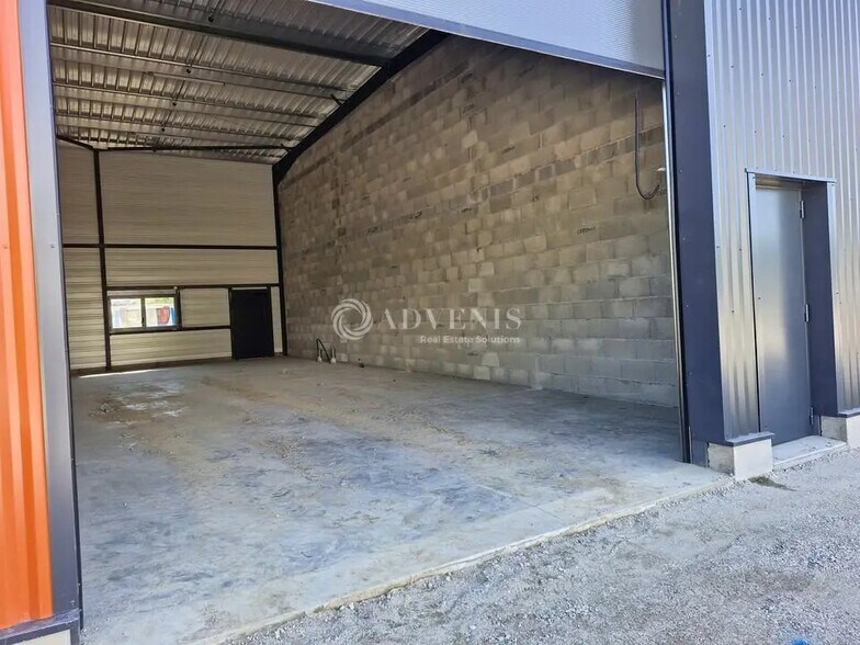 Flex in Charvieu-Chavagneux for sale - Interior Photo - Image 3 of 6