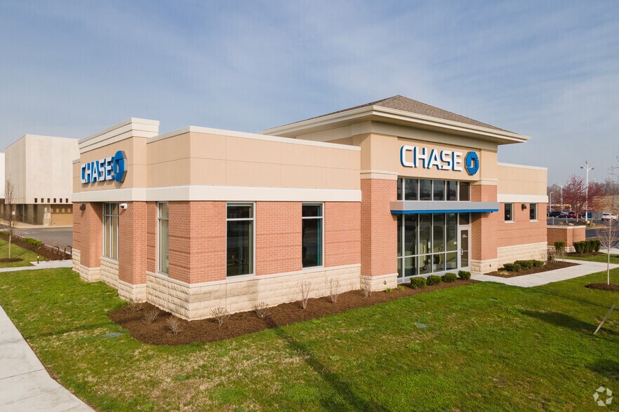 3301 Secor Rd, Toledo, OH for sale - Primary Photo - Image 1 of 1