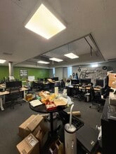 5877 Commerce St, Pittsburgh, PA for lease Interior Photo- Image 1 of 9