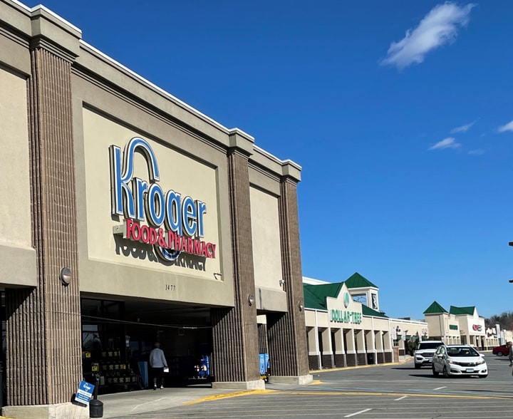 1435-1477 W Main St, Salem, VA for sale - Primary Photo - Image 1 of 1