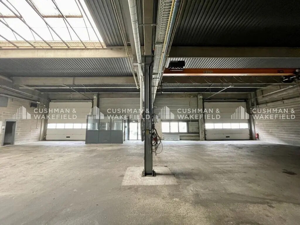 Vente Local d'activités 865 m² - Photo 1