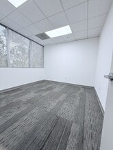 4406 W Linebaugh Ave, Tampa, FL for lease Interior Photo- Image 2 of 5