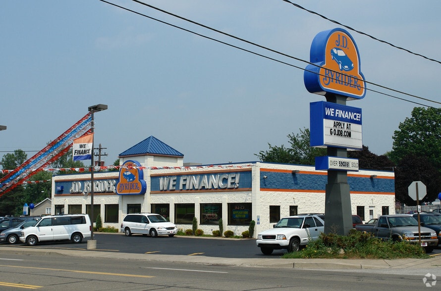 4125 Peach St, Erie, PA for lease - Building Photo - Image 2 of 4