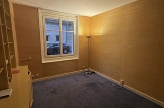 Office in Paris for lease Interior Photo- Image 1 of 3