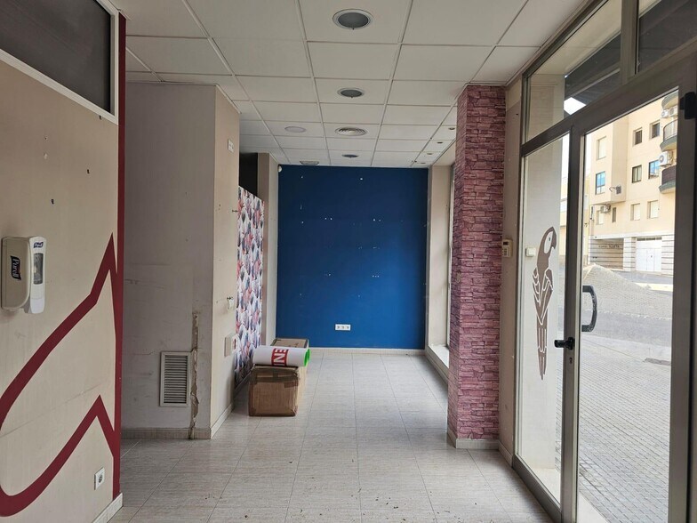 Retail in Sant Carles de la Ràpita, Tarragona for lease - Interior Photo - Image 2 of 9