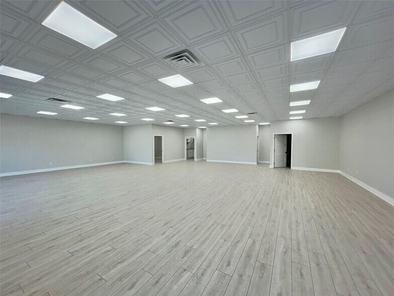 840 E Main St, Gainesville, TX for lease - Building Photo - Image 3 of 11