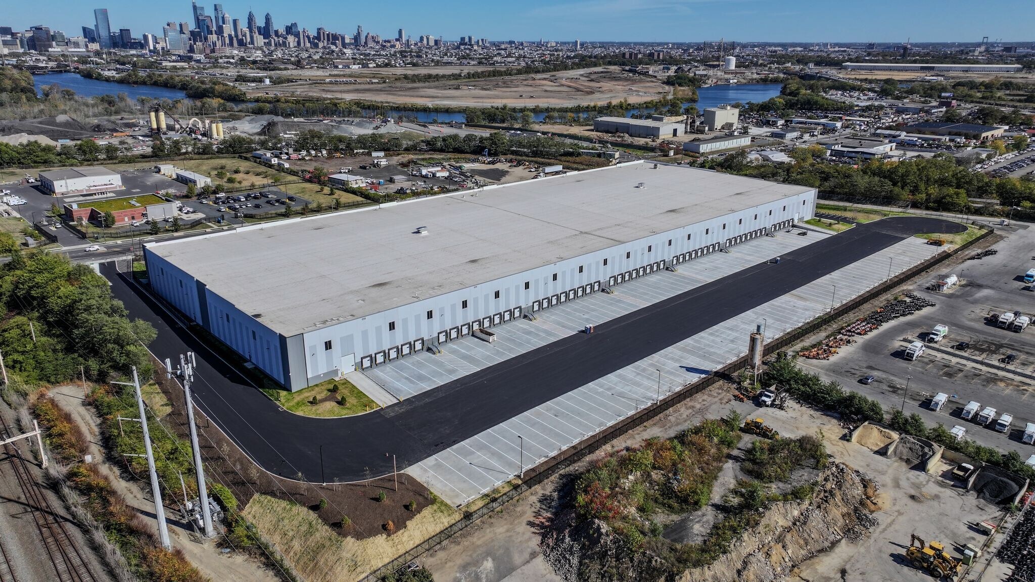 3060 S 61st St, Philadelphia, PA for lease Building Photo- Image 1 of 7