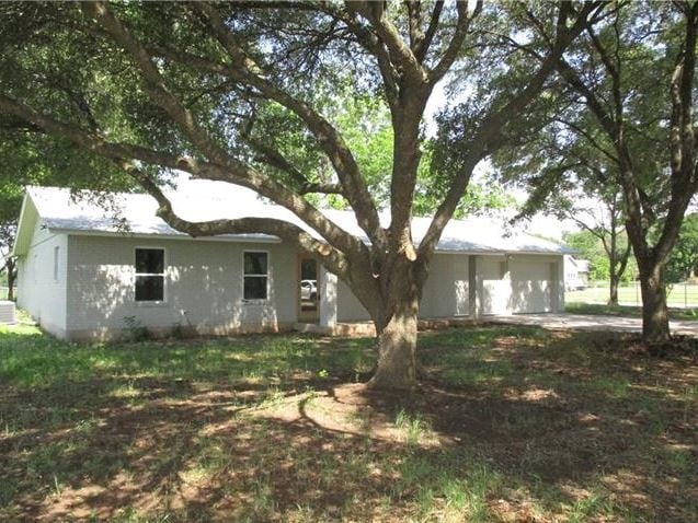 12724 Lowden Ln, Manchaca, TX for lease - Primary Photo - Image 1 of 34
