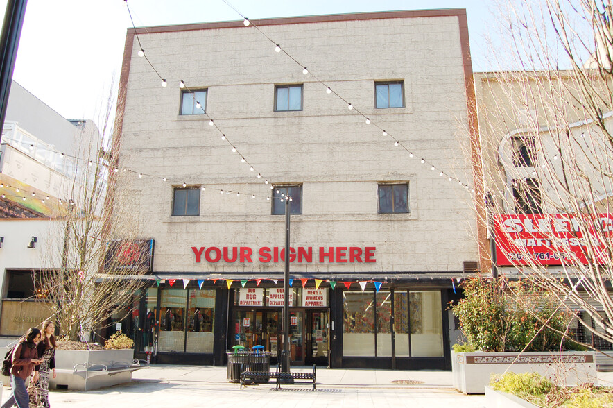 151-153 Newark Ave, Jersey City, NJ for lease - Building Photo - Image 1 of 9