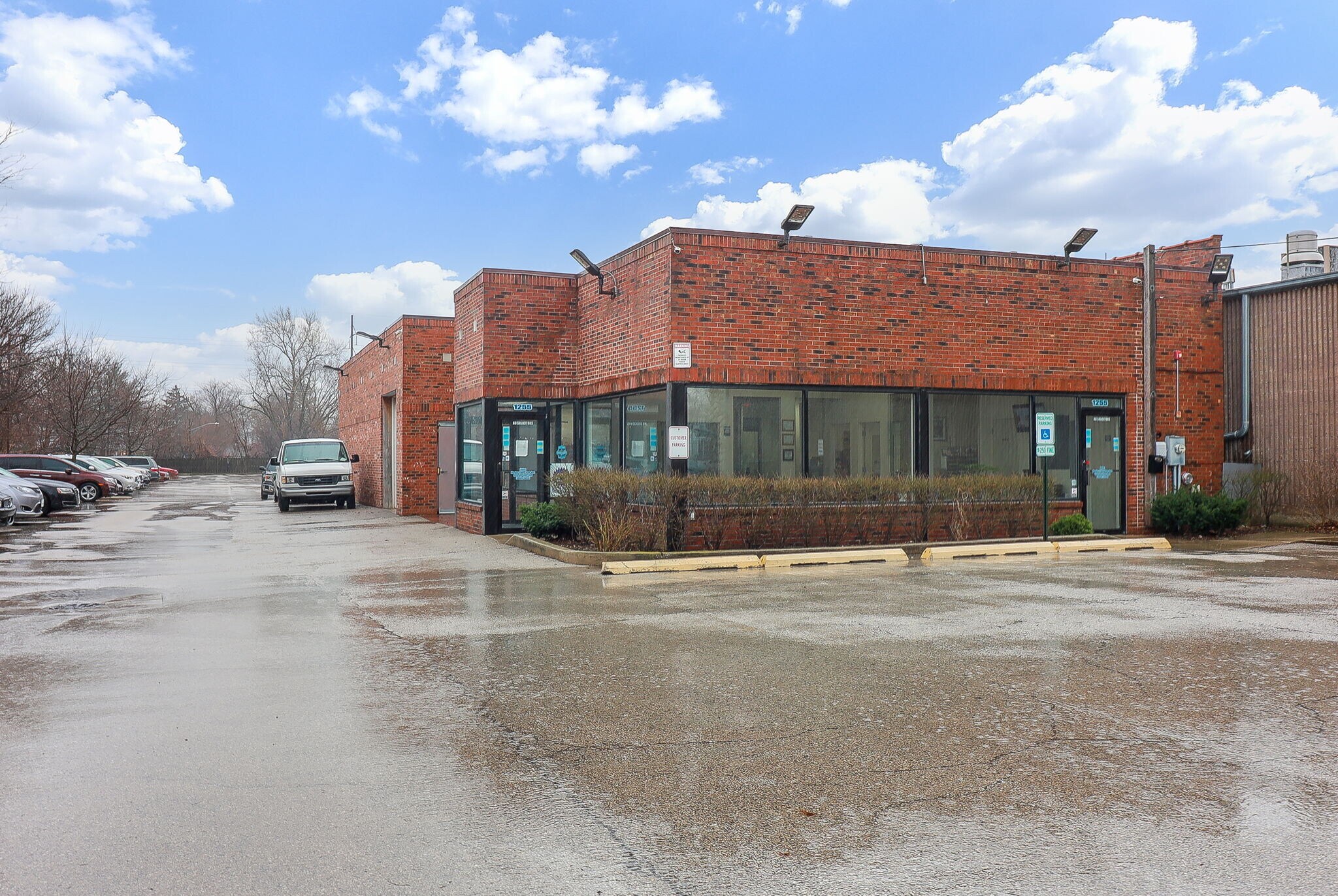 1255 Lee St, Des Plaines, IL for sale Building Photo- Image 1 of 1