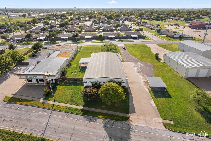4200 Henry S Grace Fwy, Wichita Falls, TX for lease - Primary Photo - Image 1 of 58