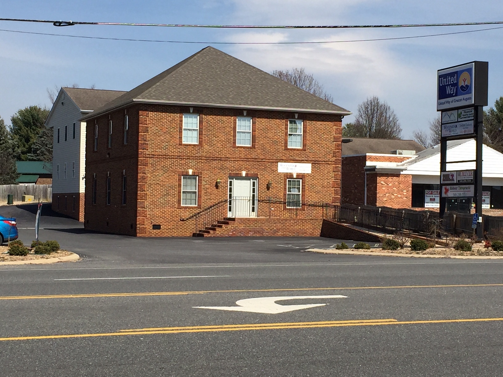 24 Idlewood Blvd, Staunton, VA for lease Primary Photo- Image 1 of 9