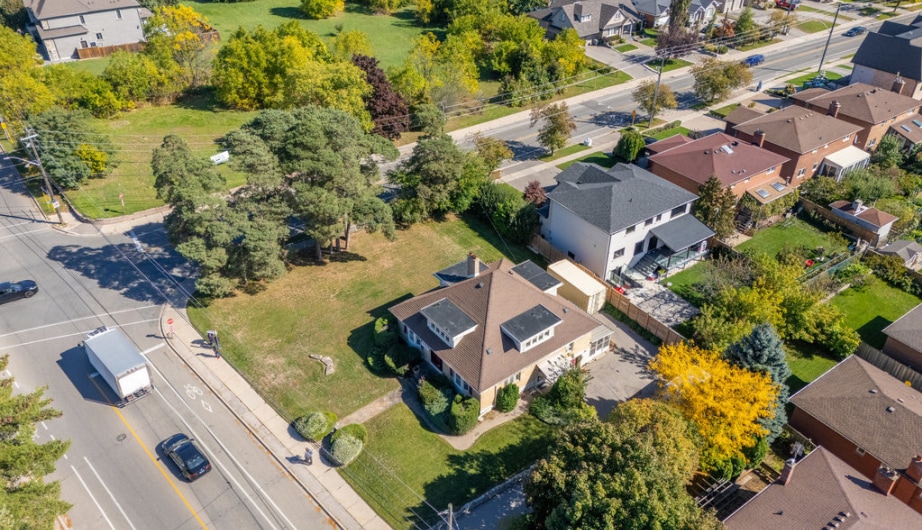 160 King St E, Mississauga, ON for sale - Aerial - Image 1 of 12